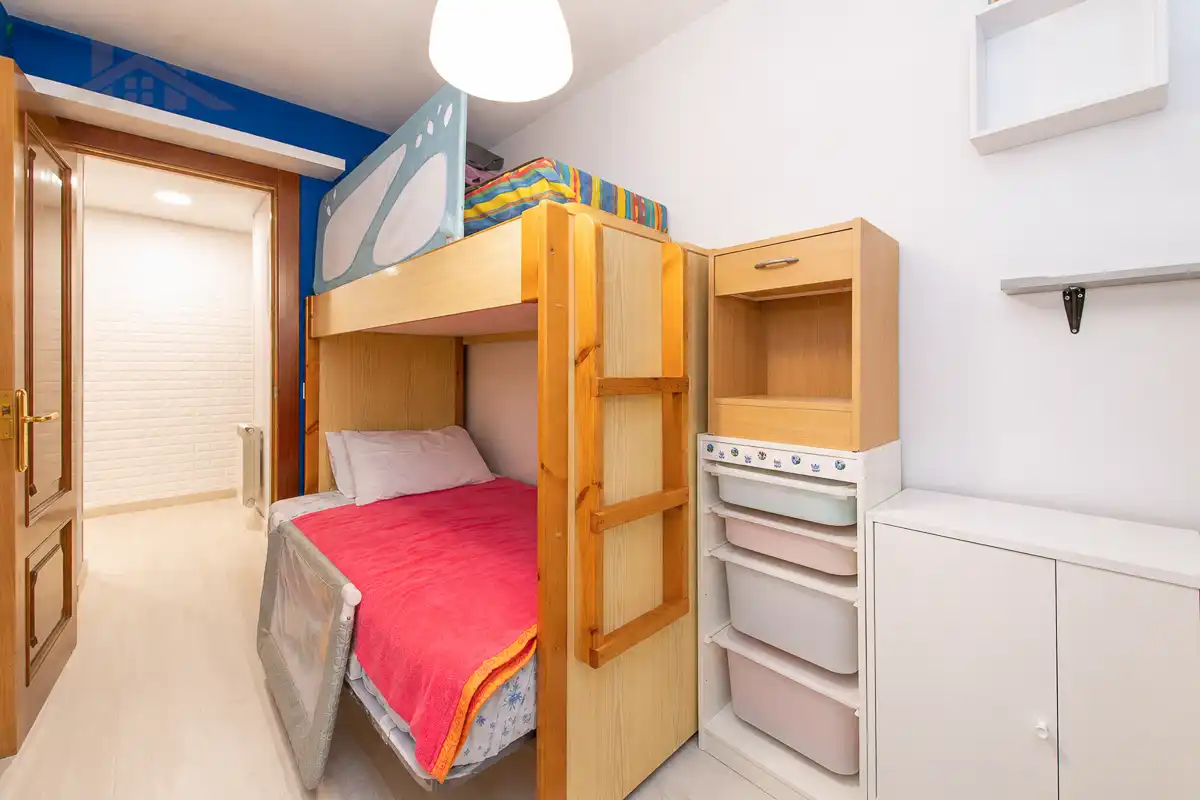 Habitación de Piso en venta en Alcorcón con Terraza, Amueblado y Horno