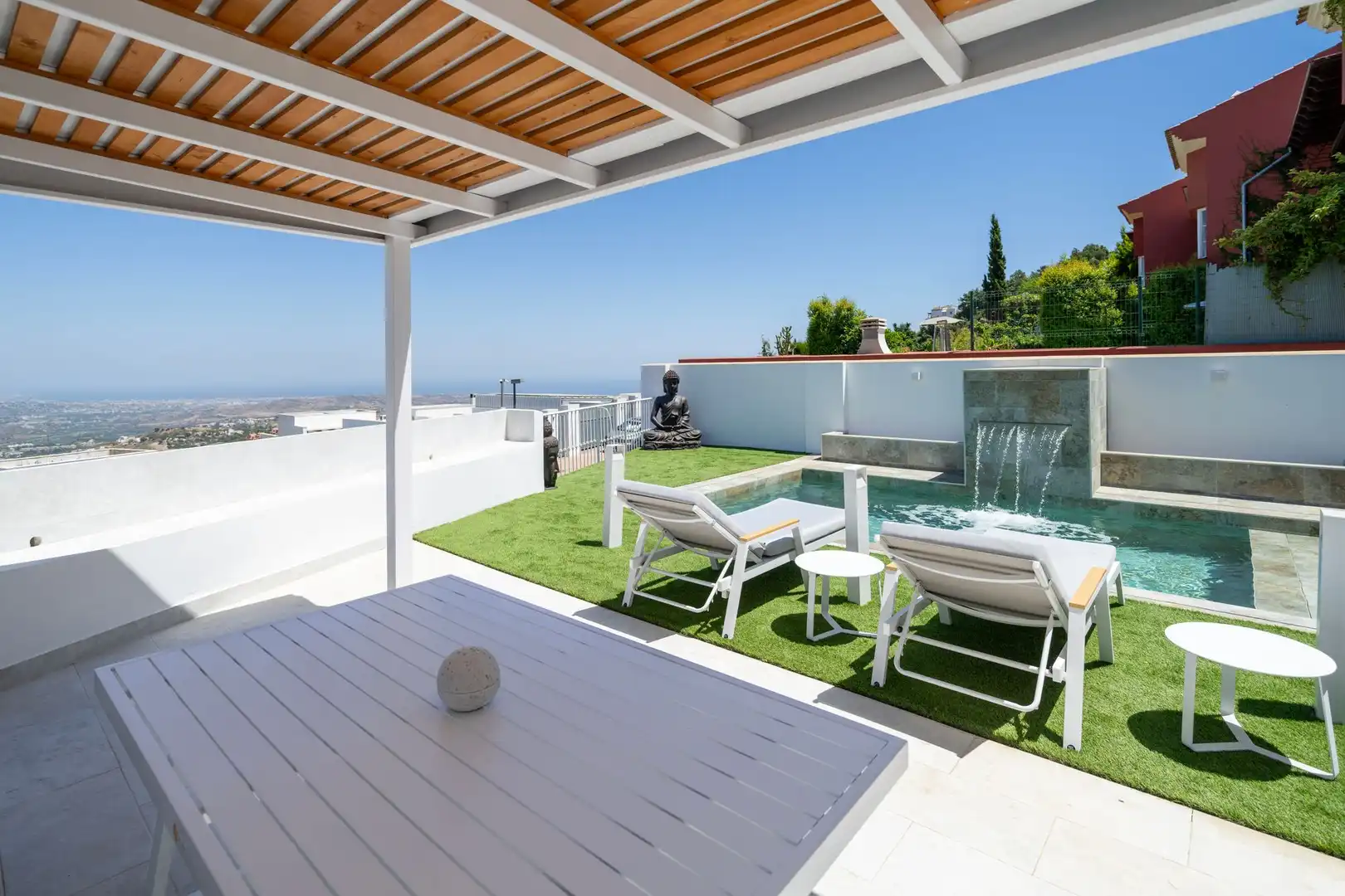 Casa adosada en venta en La Mairena
