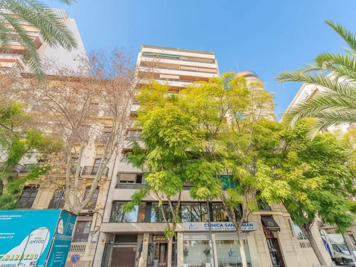 Vista exterior de Pis en venda en Alicante / Alacant amb Aire condicionat, Calefacció i Terrassa