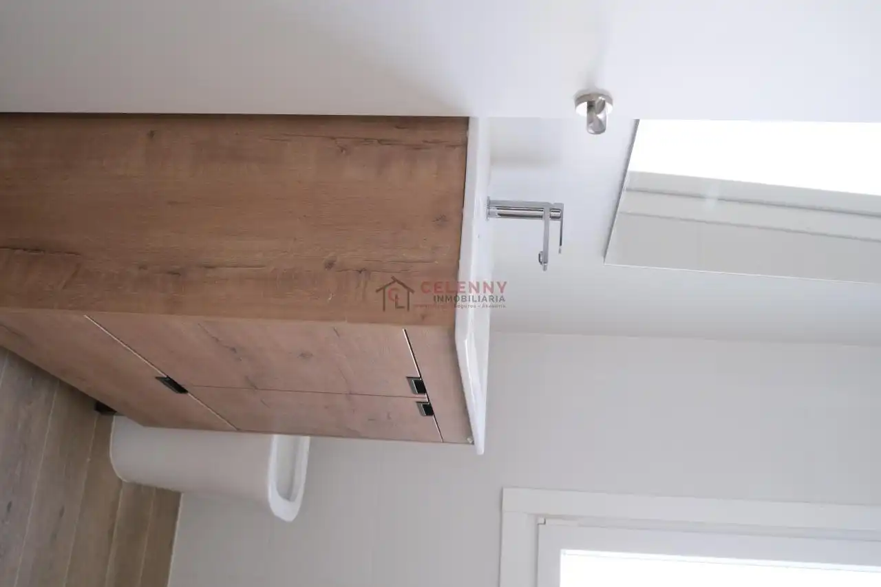 Bany de Apartament en venda en Ourense Capital  amb Aire condicionat i Calefacció