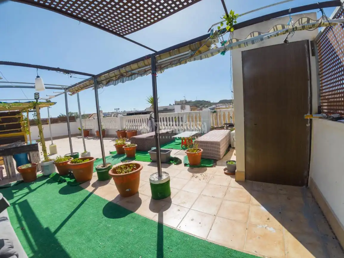 Terrasse von Einfamilien-Reihenhaus zum Verkauf in Huércal de Almería
