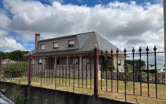 Casa o xalet en venda a Barrio - Felmil, Begonte