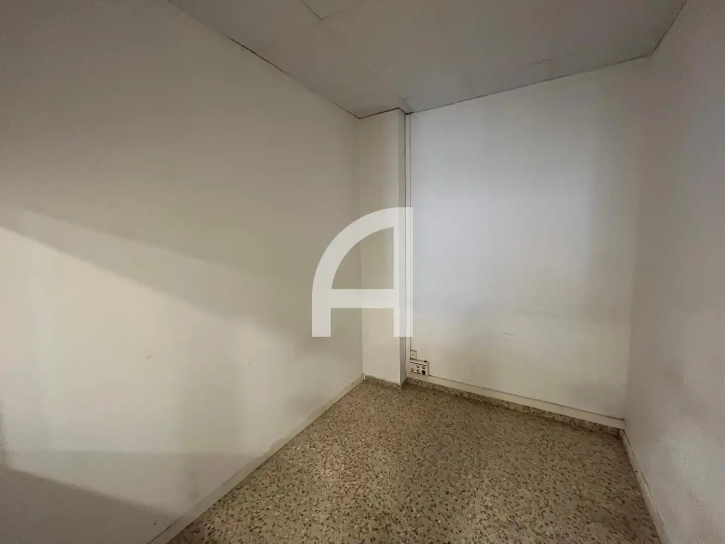 Commercial properties for rent in Nord-oest
