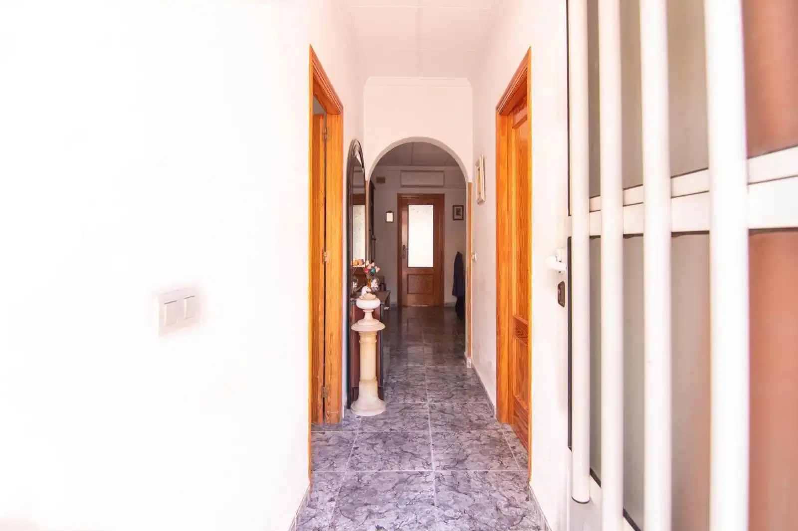 Einfamilien-Reihenhaus zum Verkauf in Torrevieja mit Klimaanlage, Heizung und Terrasse
