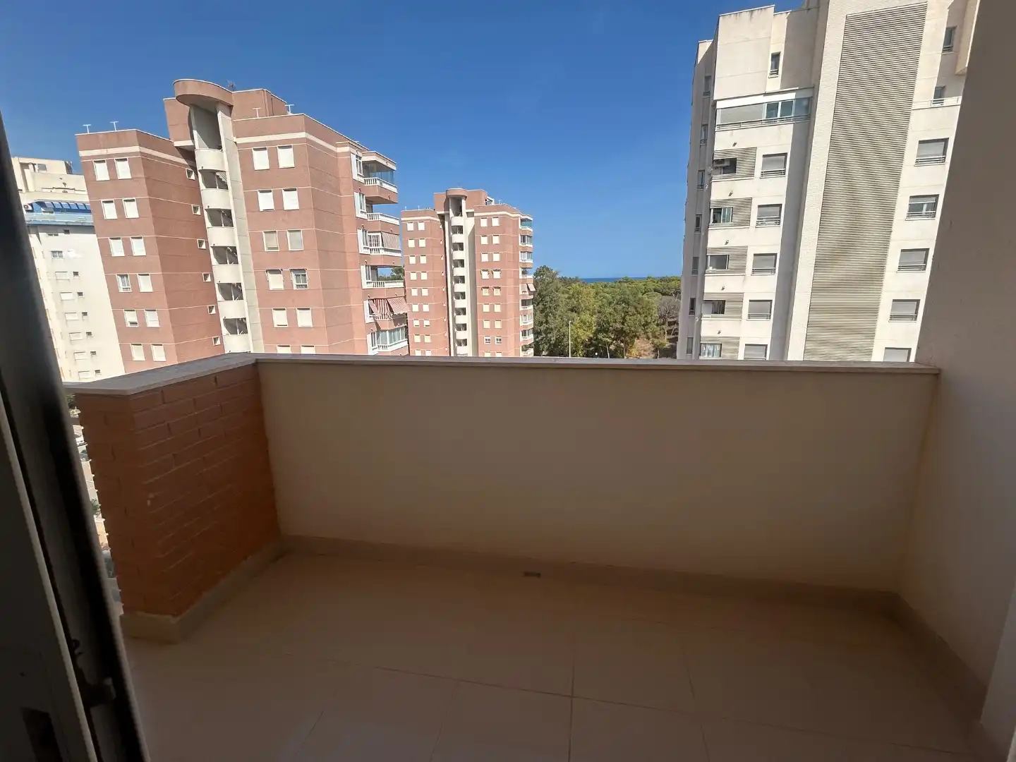 Pis amb piscina en venda a avenida del puerto 33, imagen 5