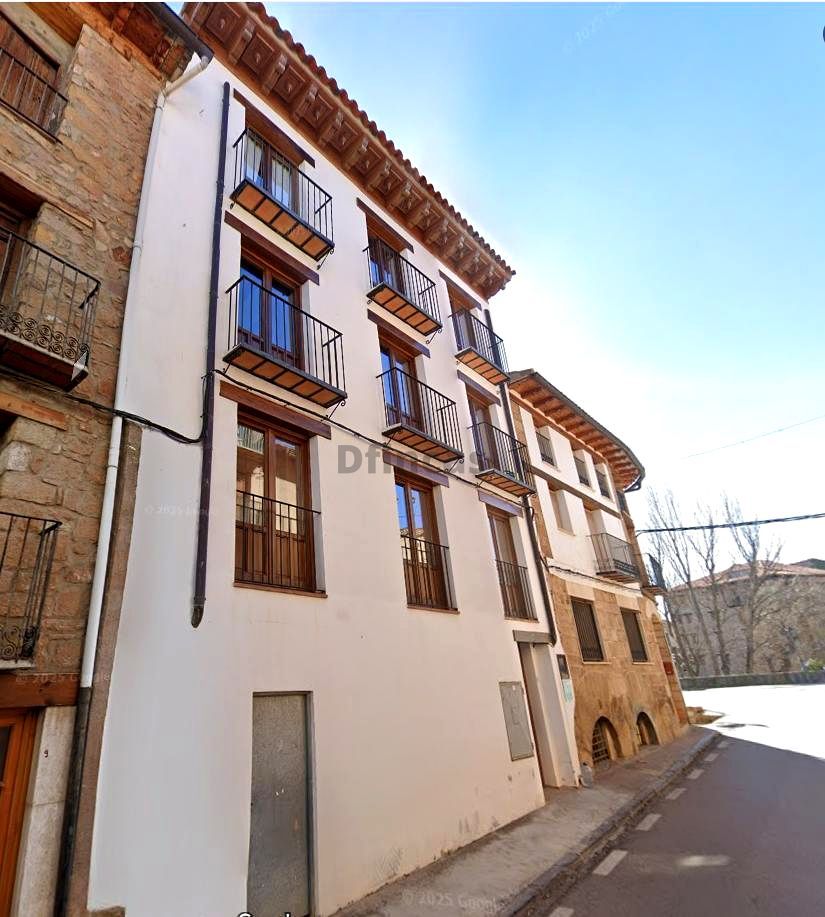 Vista exterior de Edifici en venda en Mora de Rubielos