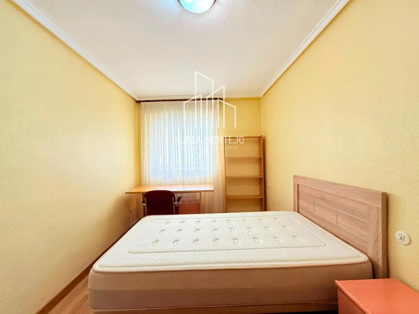 Habitación de Piso de alquiler en Salamanca con Calefacción, Terraza y Horno