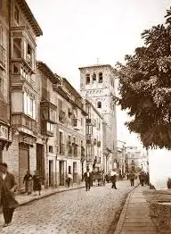 Außenansicht von Gebäude zum Verkauf in Toledo