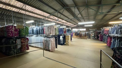 Amplia nave industrial diáfana con excelente acceso y múltiples posibilidades de uso en Pineda de Mar