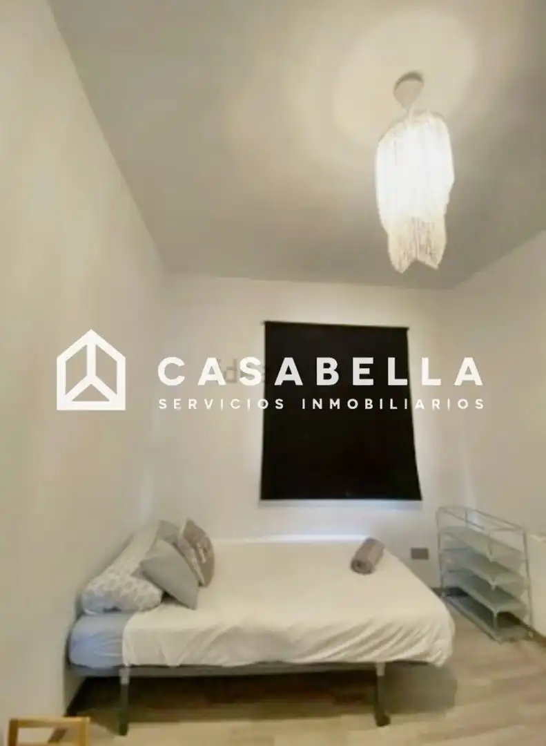 Bedroom of Flat for sale in Valencia  with Air Conditioner, Heating and Terrace