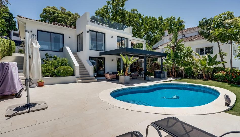 Foto 1 de Casa o chalet de alquiler en Las Brisas, Málaga