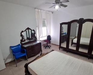 Dormitori de Apartament per a compartir en  Córdoba Capital amb Moblat, Forn i Rentadora
