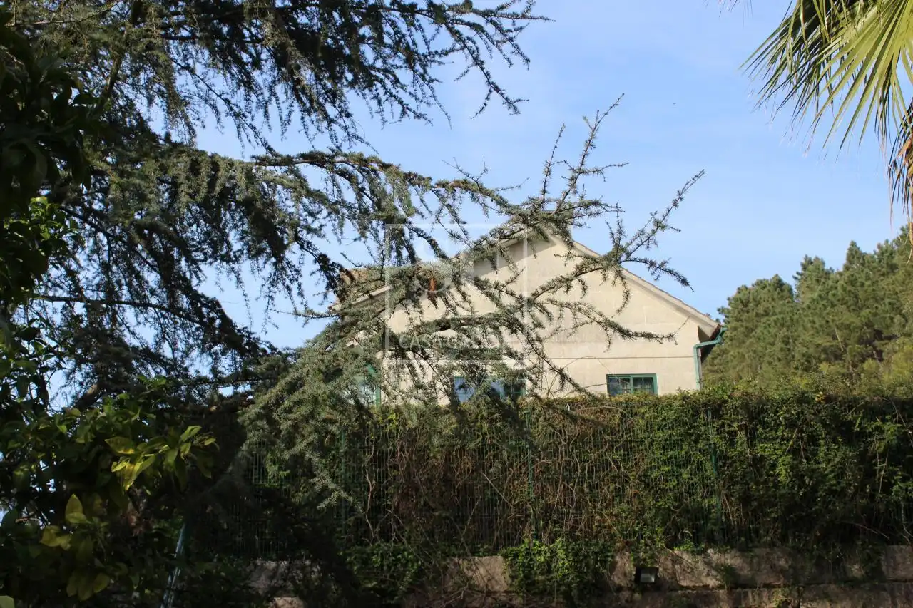 Vista exterior de Casa o chalet en venta en Vigo  con Calefacción, Jardín privado y Parquet