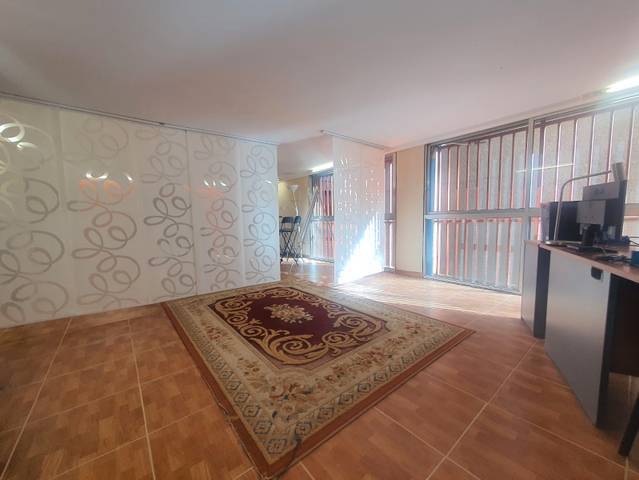 Oficina en Venta en Calle Tome Cano, 8 en La Salle - Cuatro Torres
