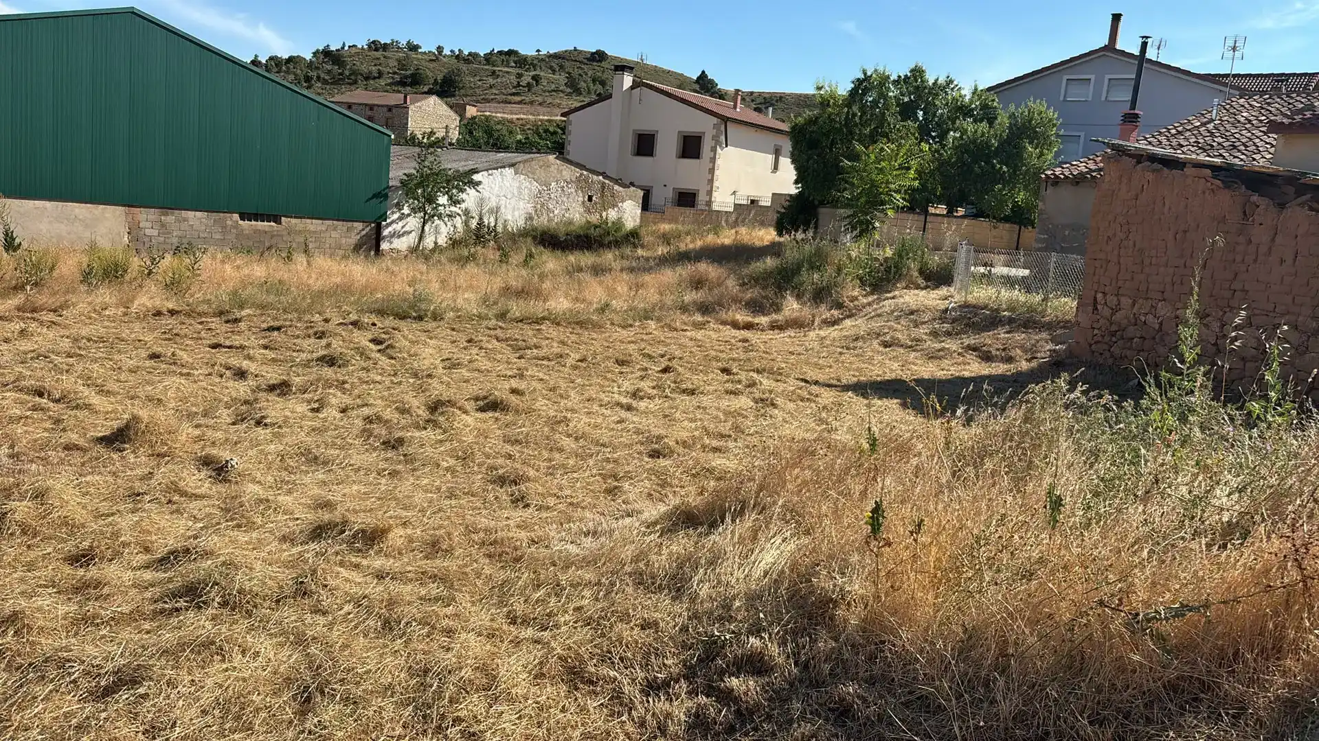 Casa adosada en venda en Velamazán amb Jardí privat, Traster i Moblat