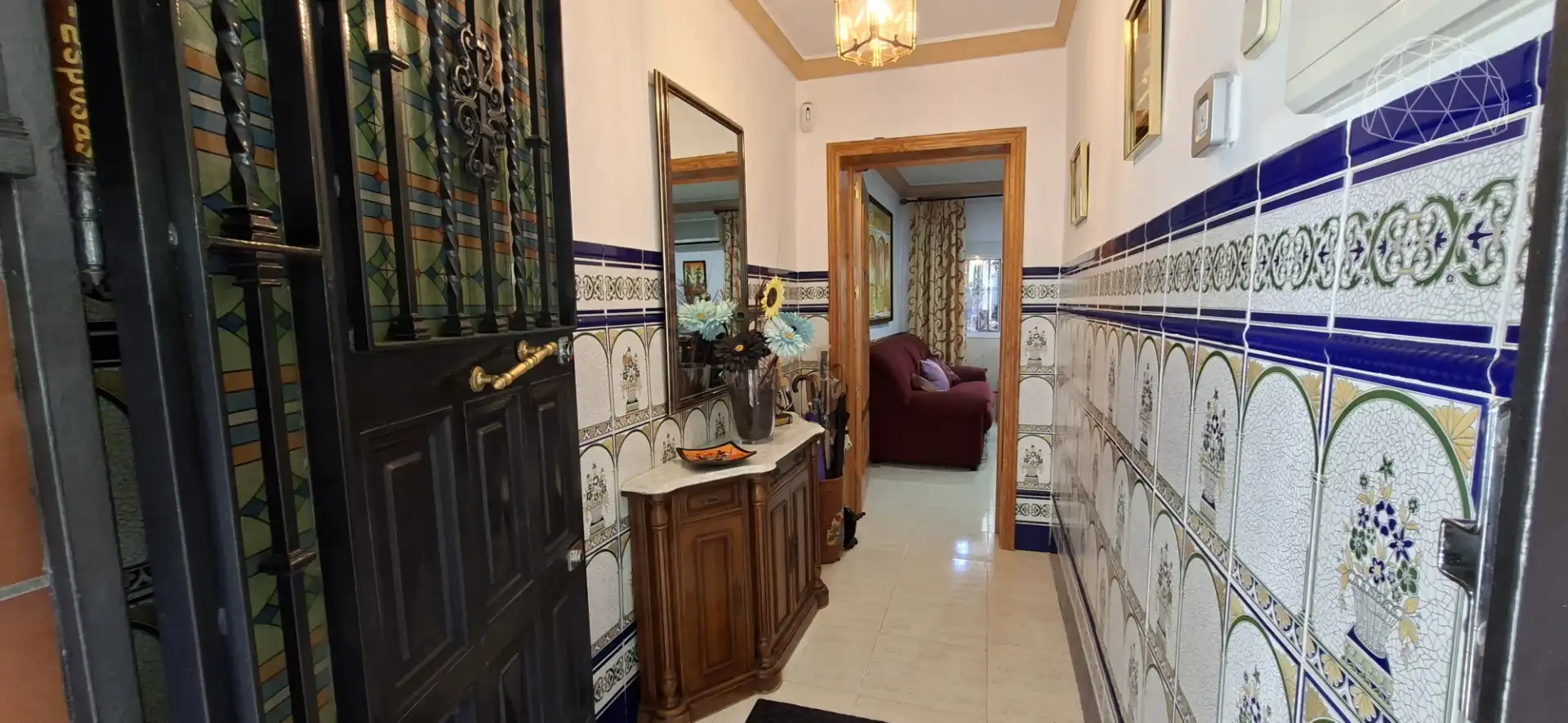 Haus oder Chalet zum Verkauf in Sevilla mit Klimaanlage, Terrasse und Möbliert