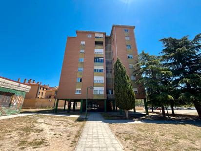 Exterior view of Flat for sale in Valladolid Capital  with Balcony