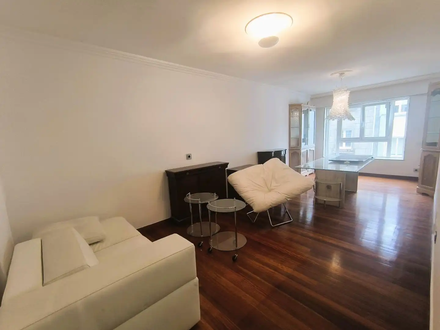 Living room of Flat for rent in Santiago de Compostela   with Heating, Storage room and Balcony