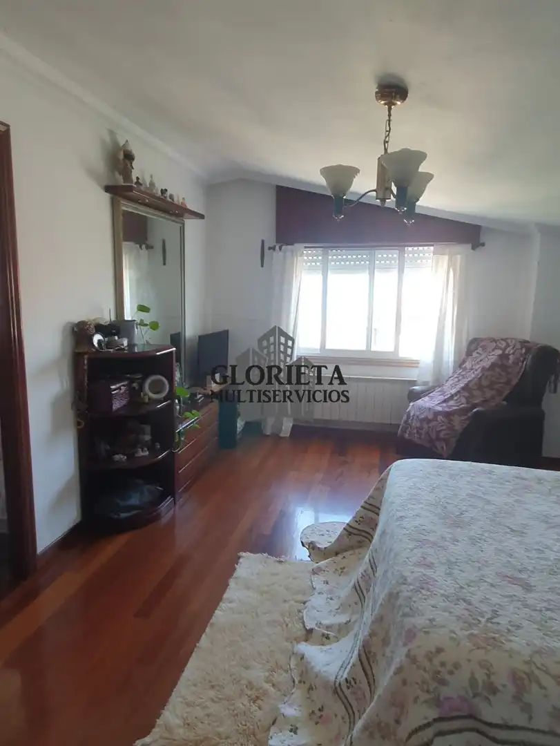 Bedroom of Houses for sale in Vigo   with Heating, Parquet flooring and Terrace
