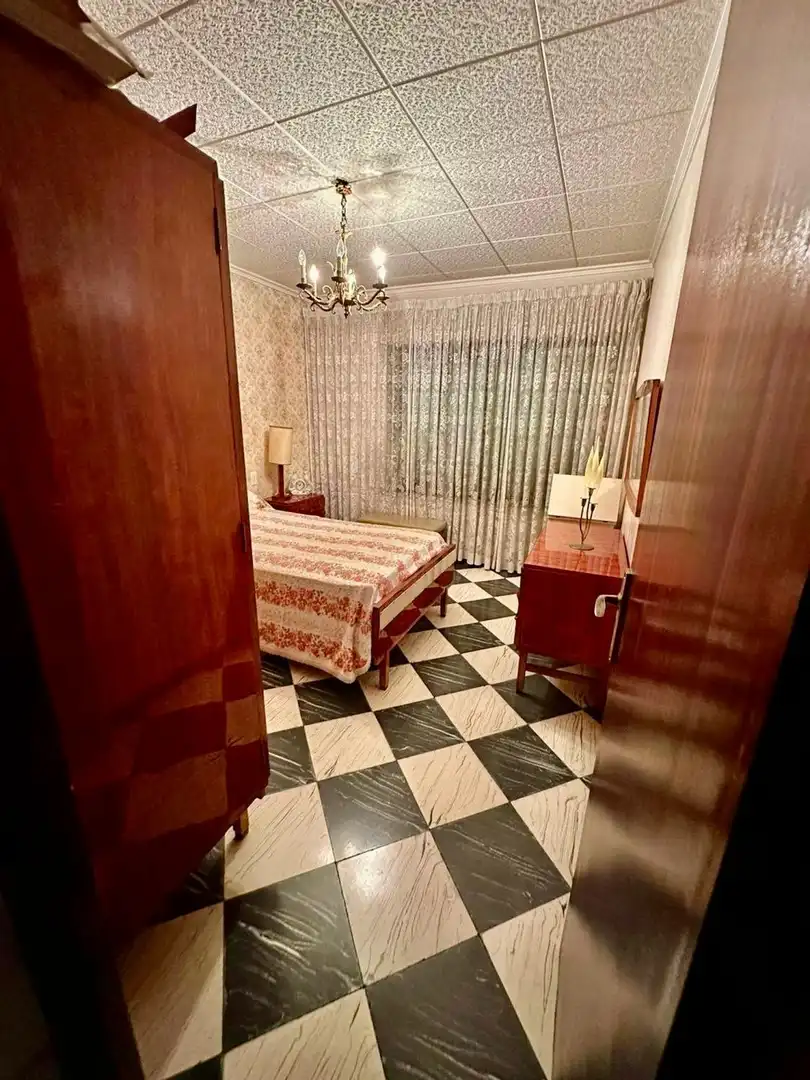 Habitación de Edificio en venta en Elda