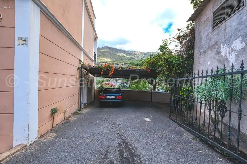 Vista exterior de Casa o chalet en venta en Adeje