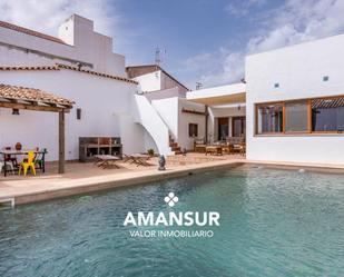 Exterior view of House or chalet for sale in El Campillo (Huelva)  with Air Conditioner, Heating and Private garden