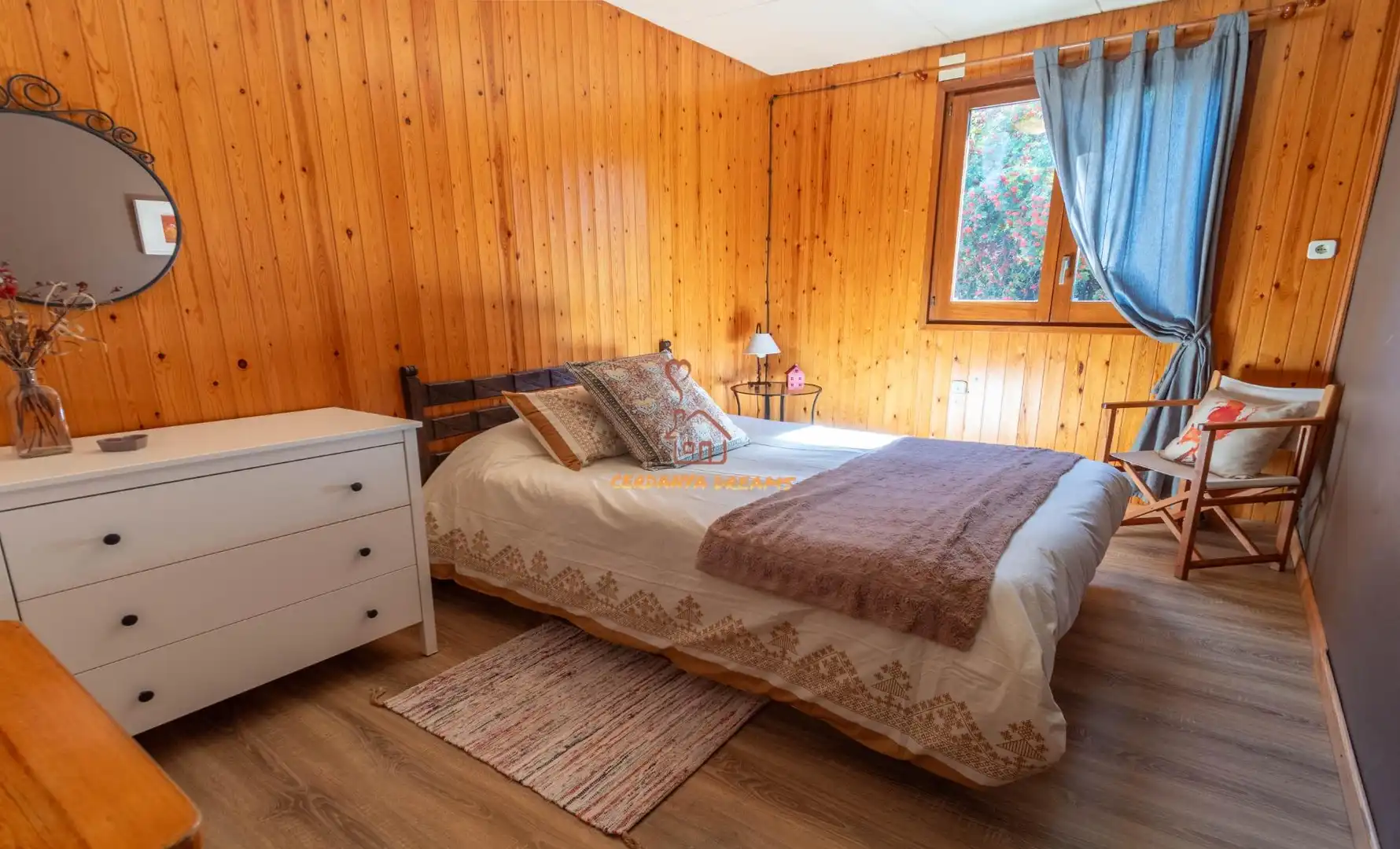 Habitación de Edificio en venta en Alp