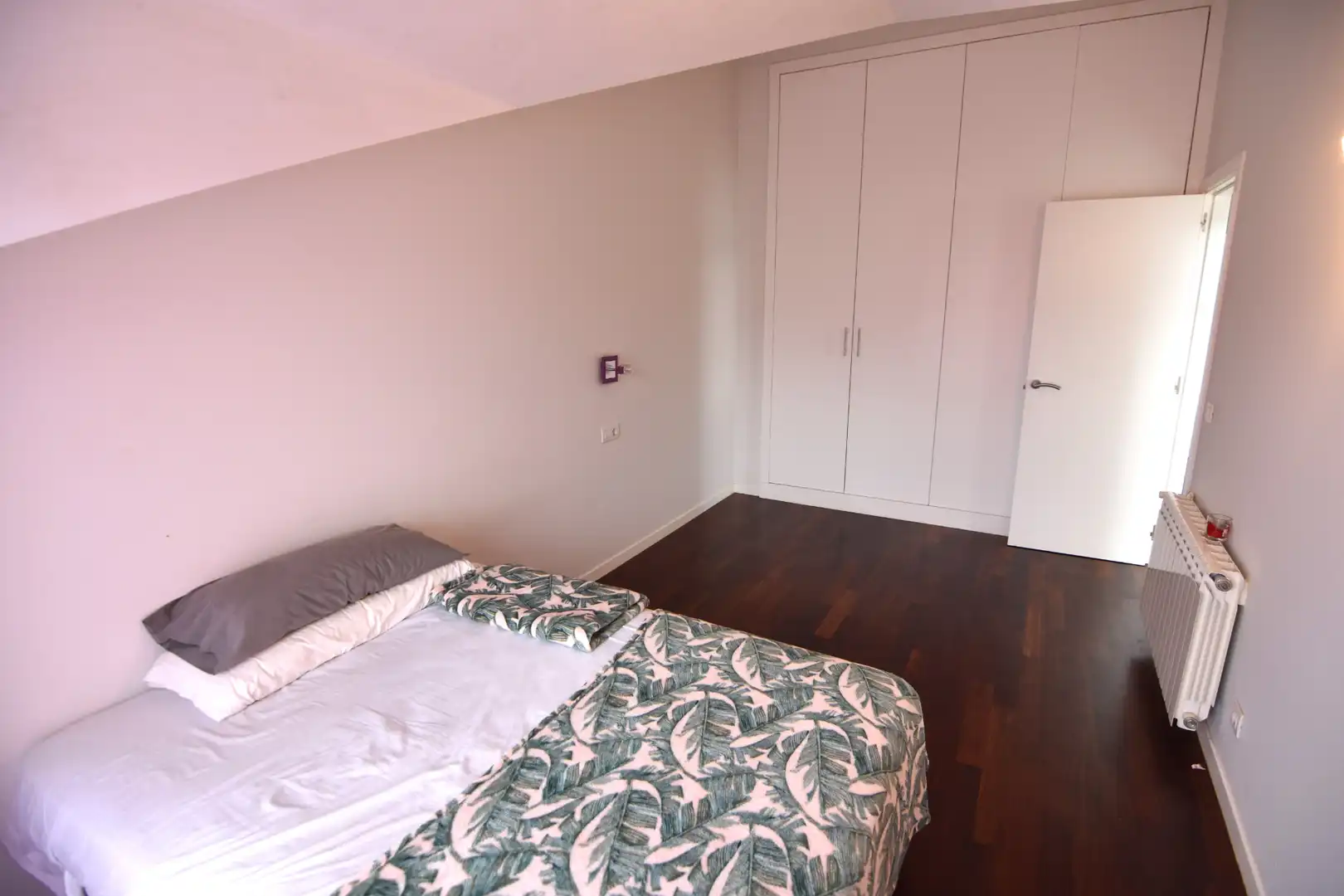 Habitación de Casa o chalet en venta en Miño con Calefacción, Jardín privado y Parquet