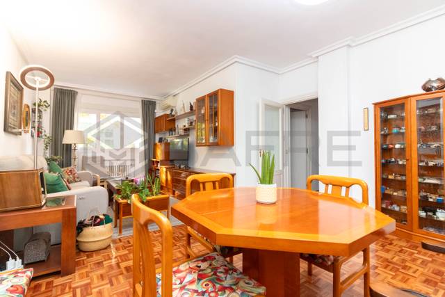 Piso en Venta en Calle de Granada en Pacífico