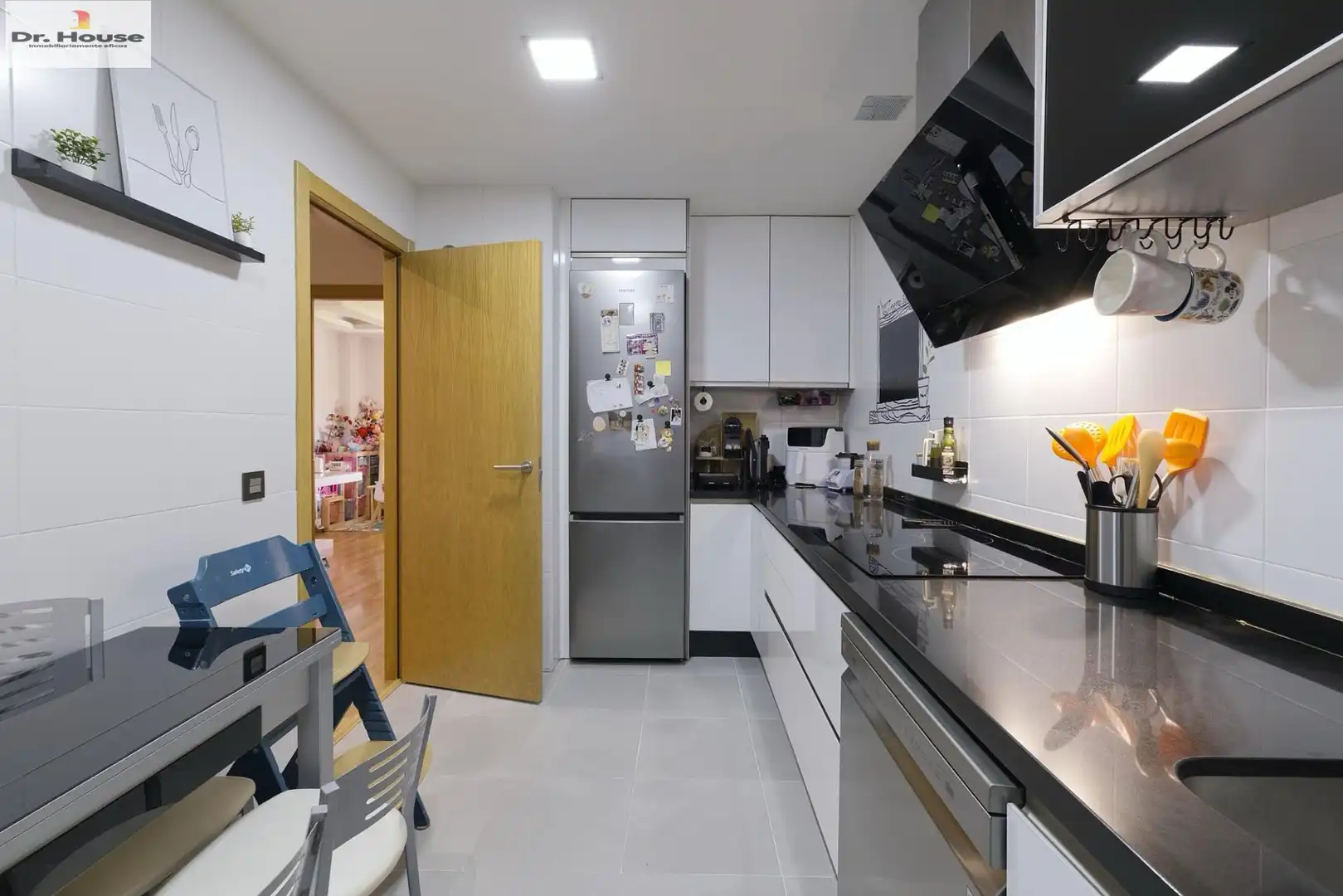 Kitchen of Flat for sale in Málaga  with Air Conditioner, Heating and Storage room