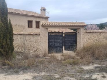 Villa con balcone in vendita a Partida Fontabret