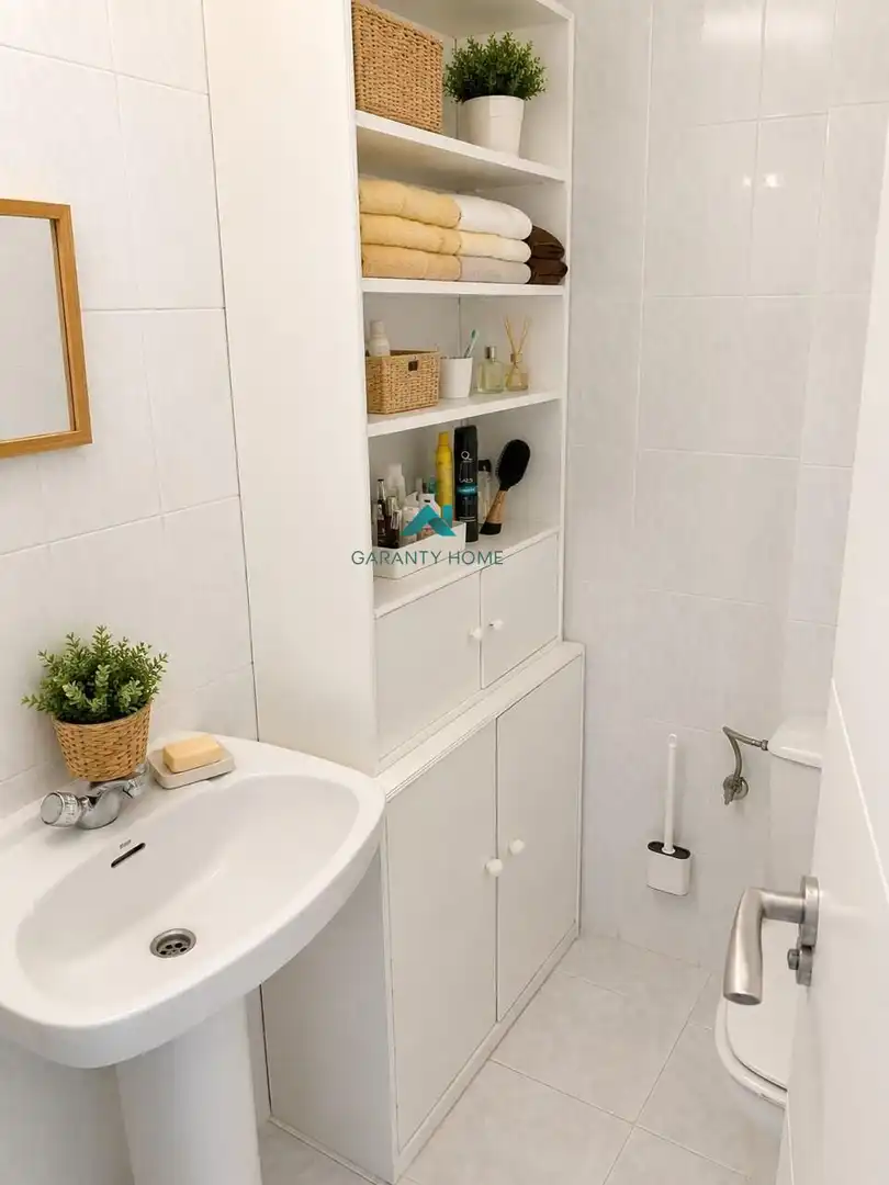 Baño de Piso de alquiler en Madrid con Amueblado