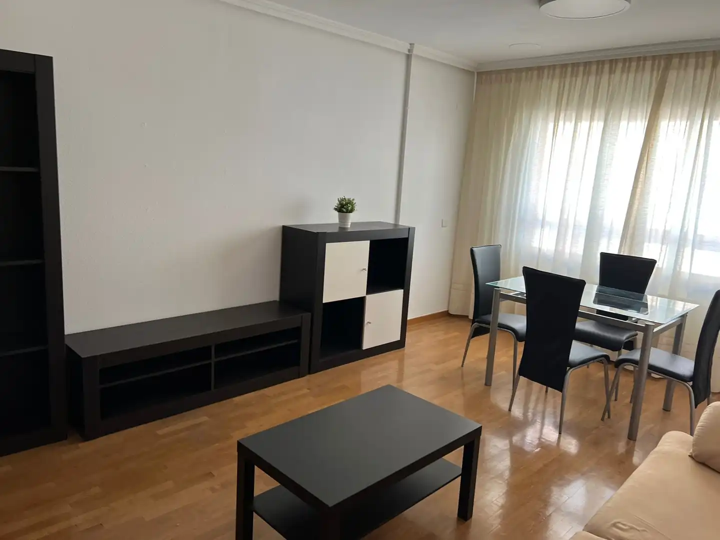 Duplexes for rent in Calle Sancho Panza, El Torreón - Los Ángeles - El Pilar