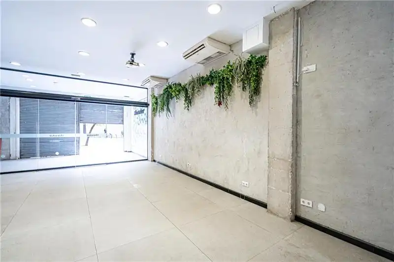 Local comercial en venda a Ponent, imagen 2