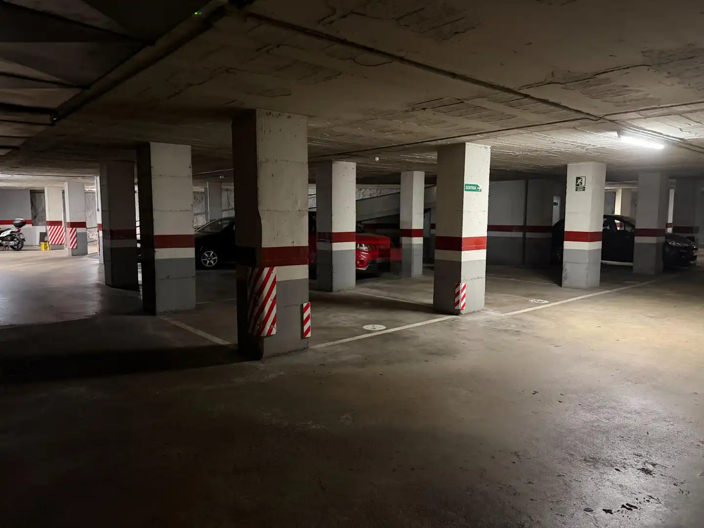 Einzelparkplatz zum Verkauf in Eixample Nord