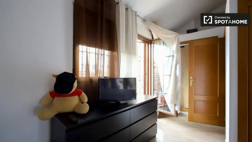 Room in Beniferri