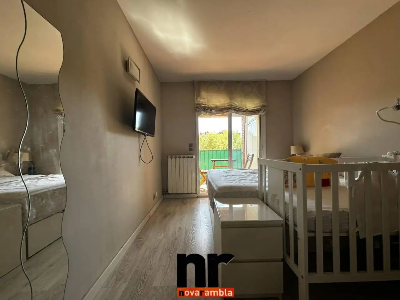 Wohnung zur Miete in Rambla Pinetons, Can Clos - Pinetons