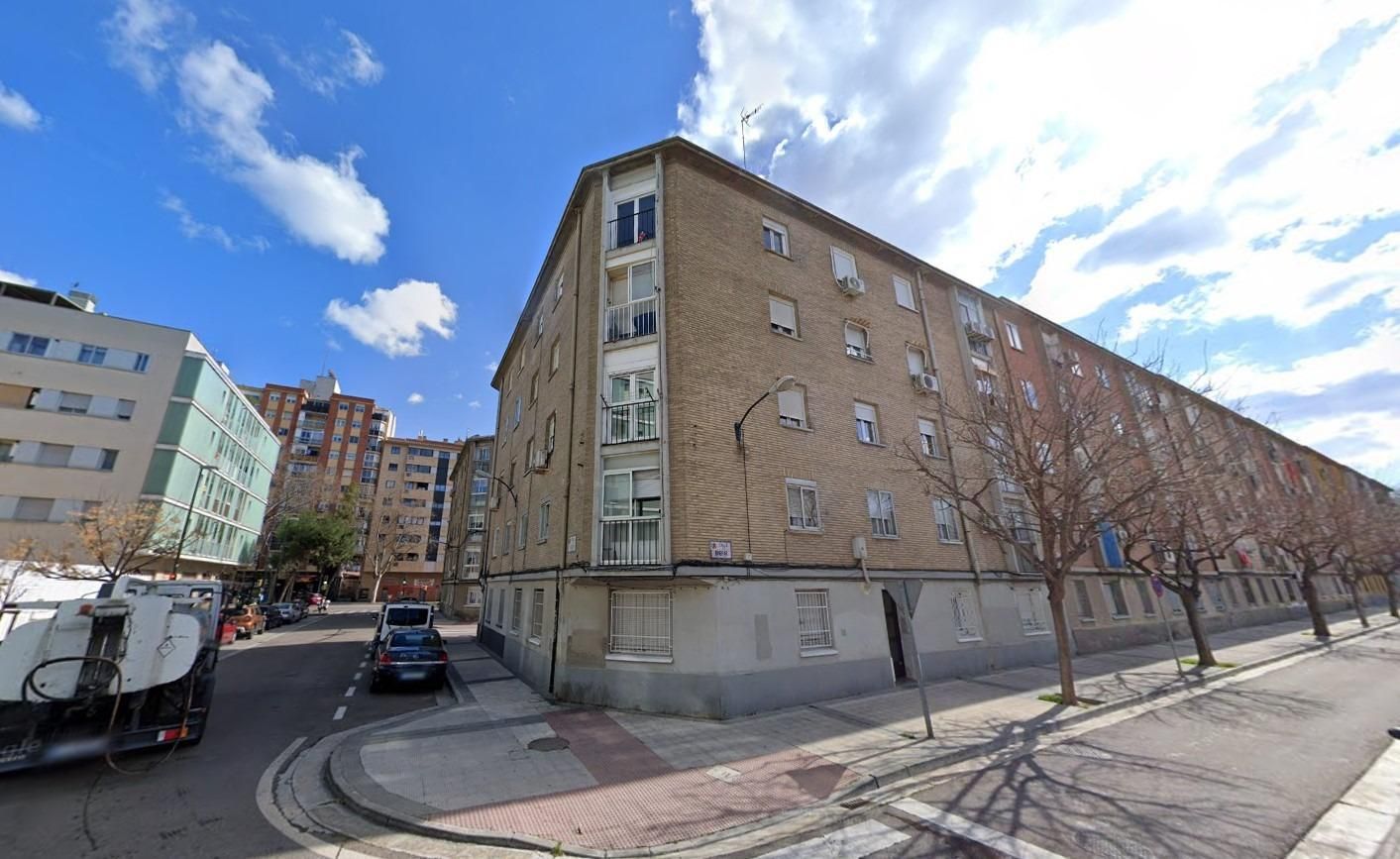 Exterior view of Flat for sale in  Zaragoza Capital  with Balcony