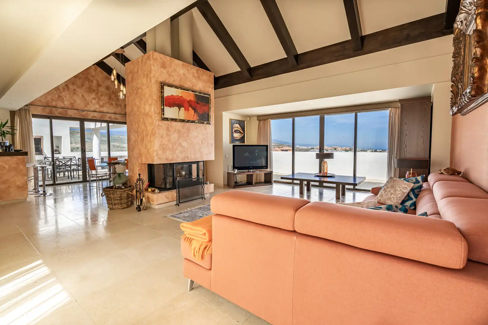 Living room of Attic for sale in Benahavís  with Air Conditioner, Terrace and Storage room