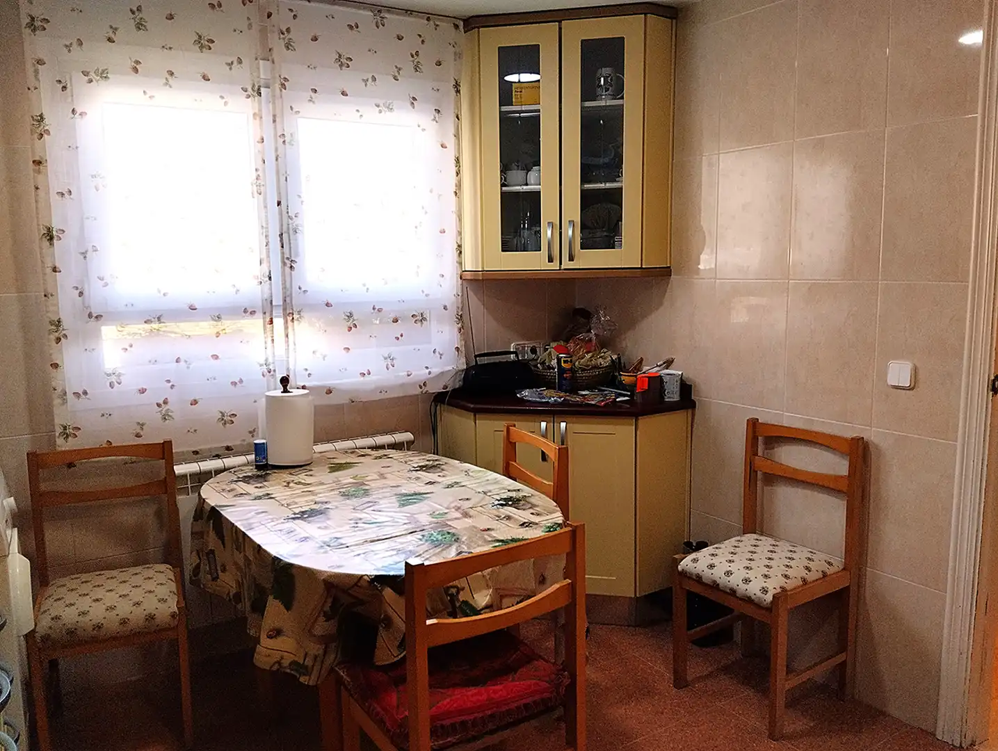 Cocina de Casa adosada en venta en San Lorenzo de El Escorial con Aire acondicionado, Calefacción y Jardín privado
