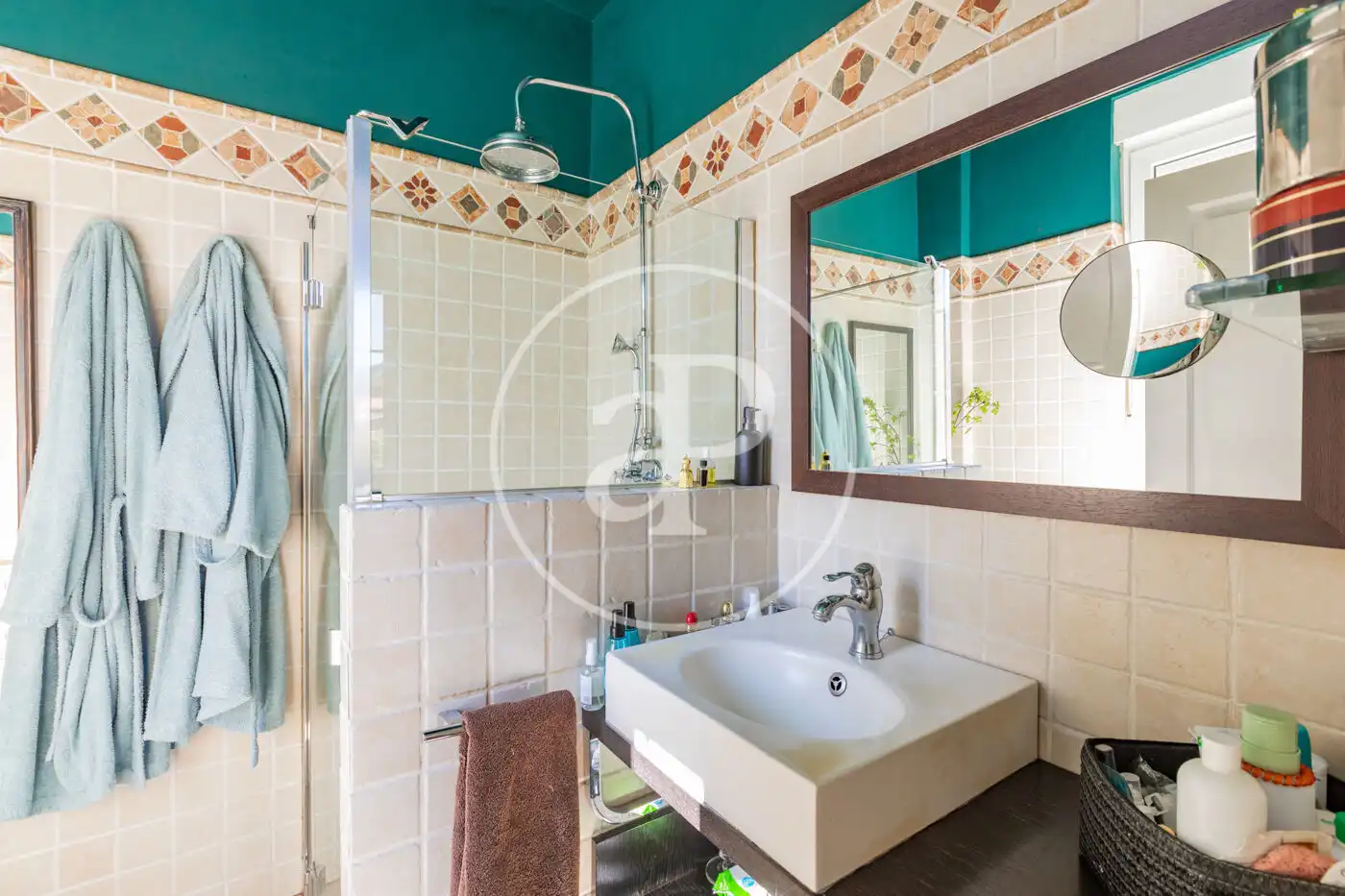 Bathroom of Houses for sale in Madrid  with Air Conditioner, Heating and Private garden