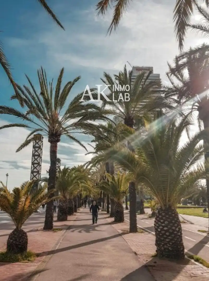 Vista exterior de Piso en venta en Barcelona con Aire acondicionado, Calefacción y Terraza
