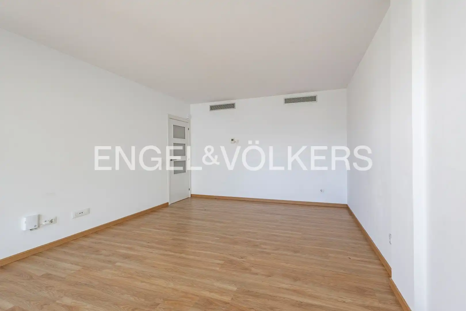 Piso en venta en Sant Just Desvern con Aire acondicionado, Calefacción y Jardín privado