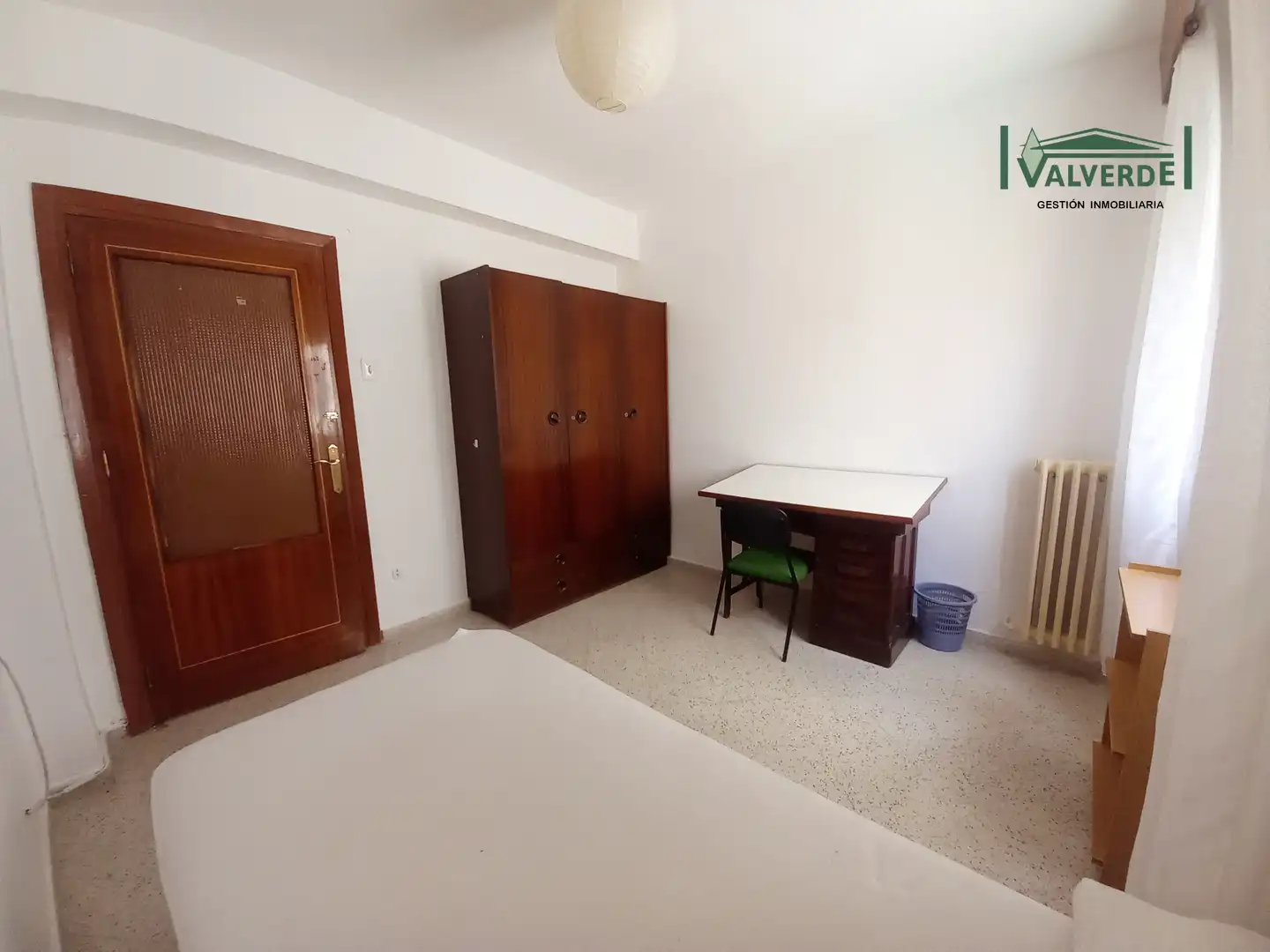 Bedroom of Flat for rent in Granada  with Heating, Furnished and Washing machine