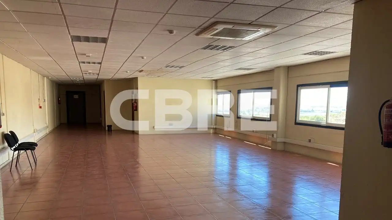Nave industrial de alquiler en Seseña