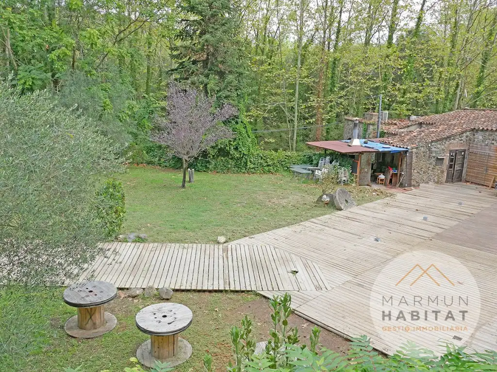 Landhaus mit Garten zum Verkauf in Sant Iscle de Vallalta