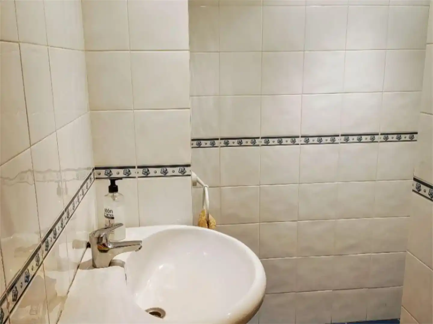 Bathroom of Office for rent in A Coruña Capital 