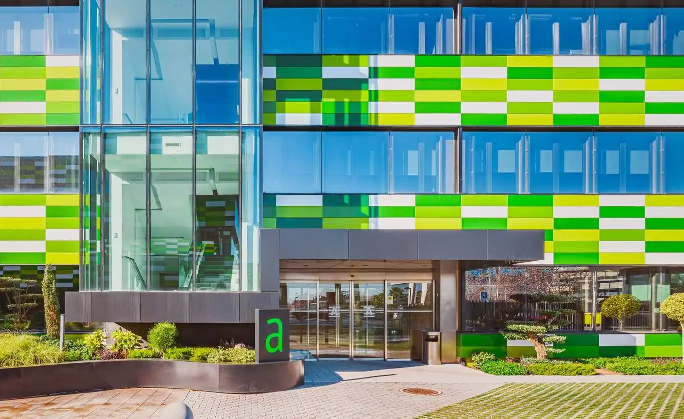Office for rent in Calle de Basauri, La Florida - El Plantío