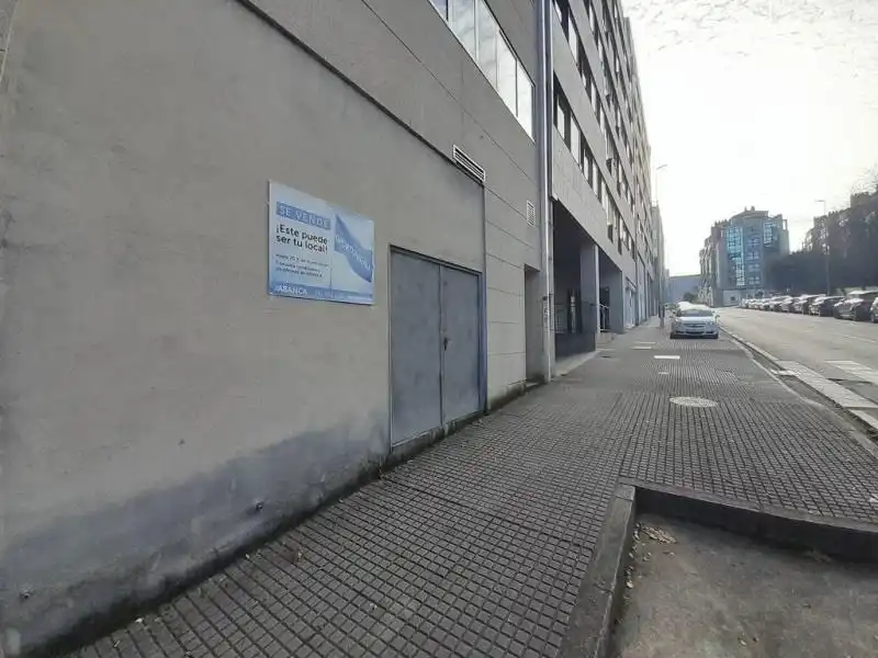 Gewerbefläche zum Verkauf in Castiñeiriño - Cruceiro de Sar, imagen 2