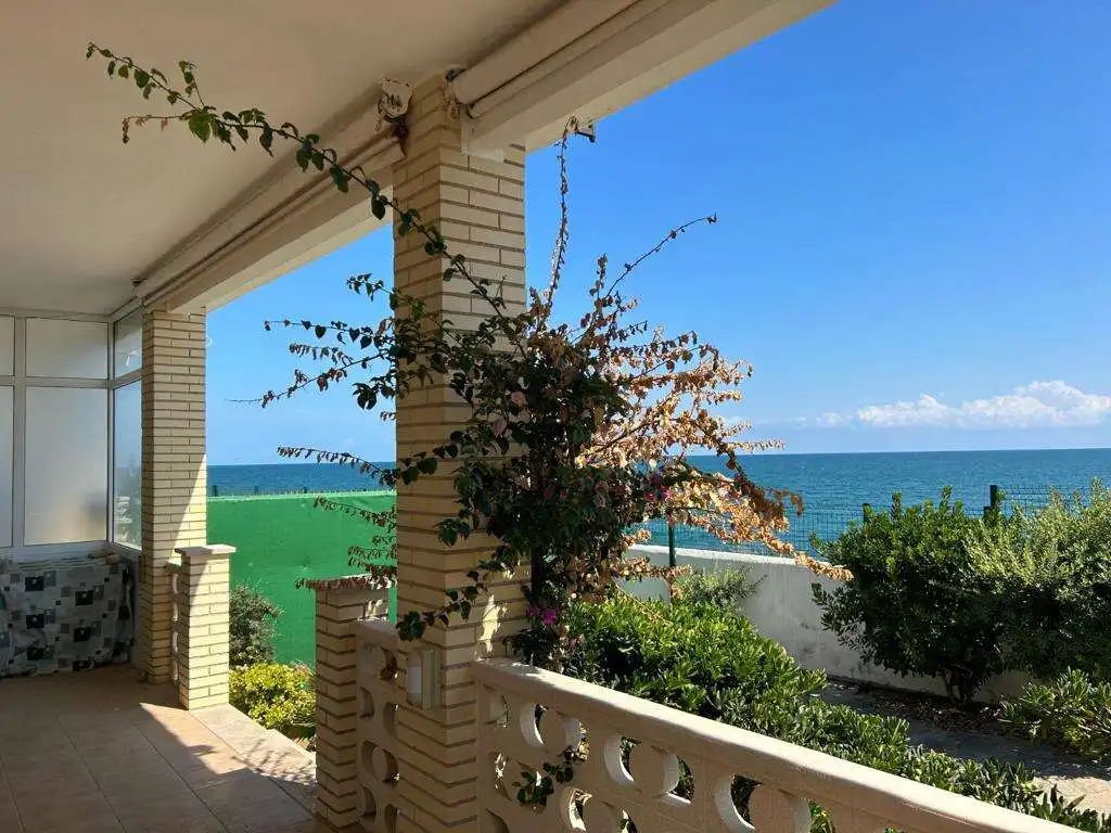 Villa in vendita a Oeste, imagen 2